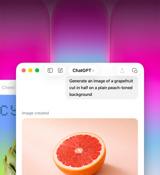 หน้าจอ MacBook Neo, กำลังใช้ ChatGPT เพื่อสร้างรูปภาพเกรปฟรุต, หน้าต่างที่สองแสดงรูปภาพอาร์ติโช้กบนพื้นหลังแบบไล่เฉดสีใน Keynote